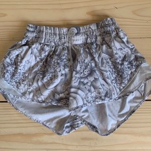 Women’s Lululemon 2.5 Hotty Hot Shorts